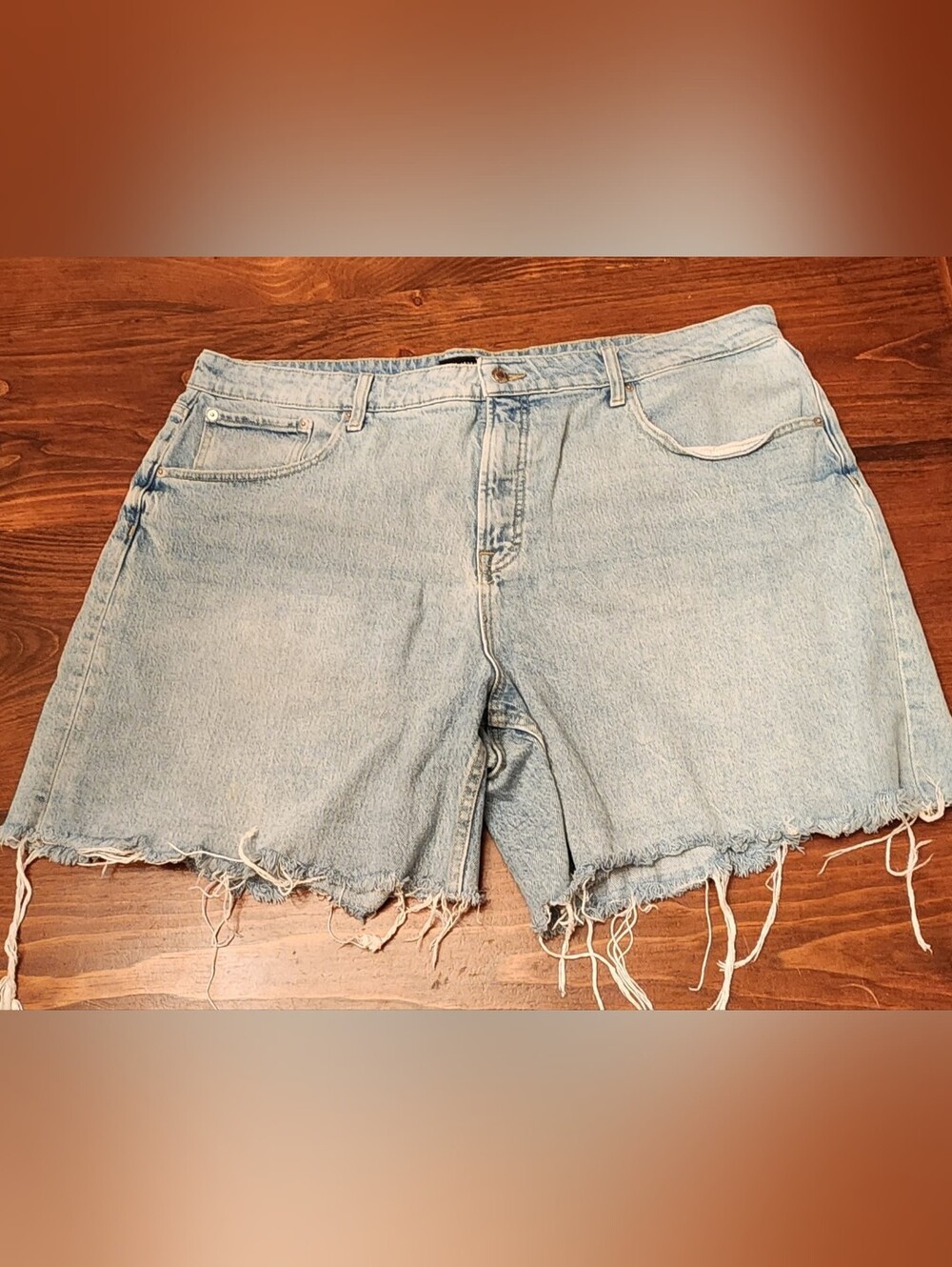 Free Assembly Size 22w 6" Cut Off Denim Shorts
